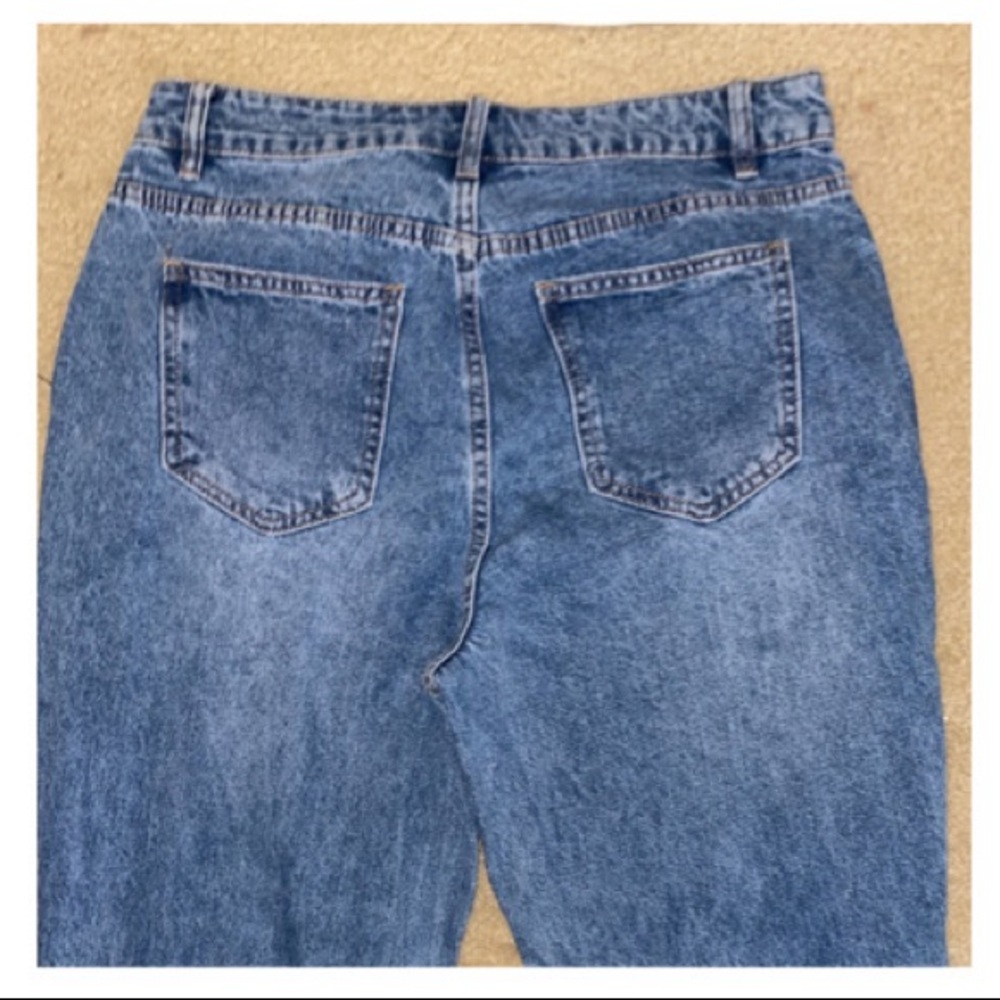 NWOT Shein Curvy High Waist Ripped Mom Jeans - Picture 9 of 13